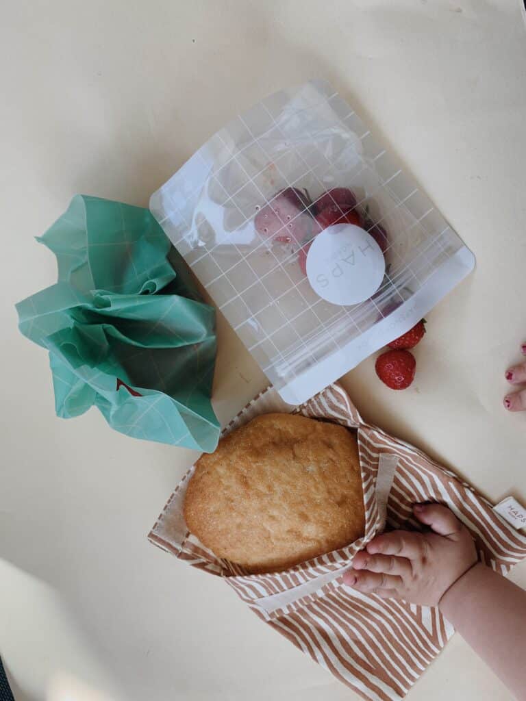 Brug snackbag, sandwich bag og cotton wraps, når du skal have madpakke med på farten.