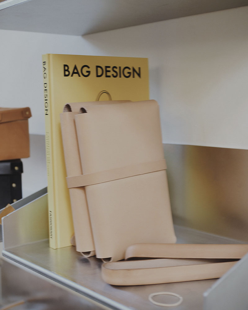 Omslag til notesbøger i kernelæder